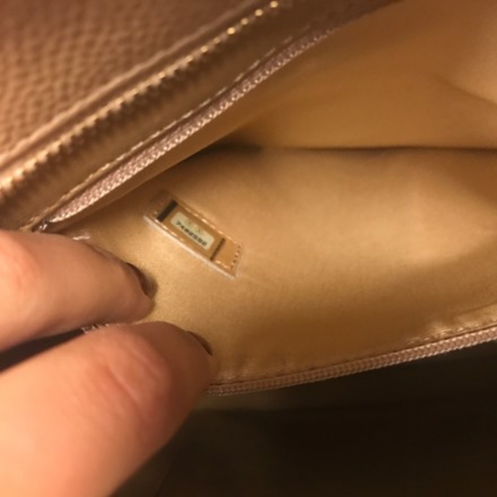 Chanel medallion - Picture 8 of 8